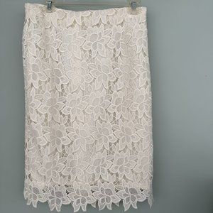 Creme Floral Lace Ann Taylor Size 8 Pencil Skirt